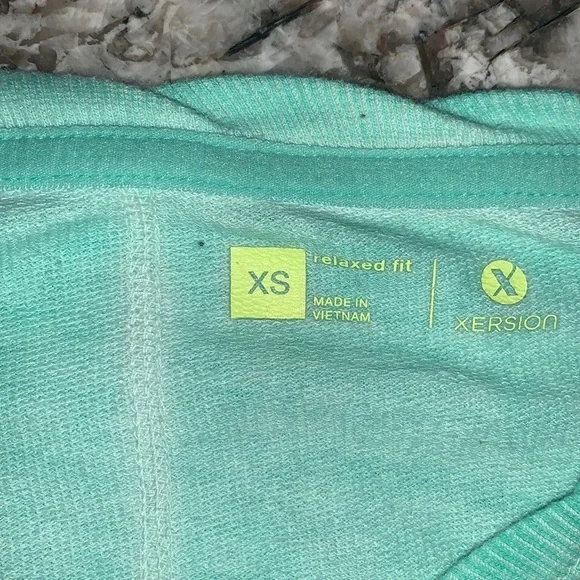 Xersion Sweater - Picture 2 of 6